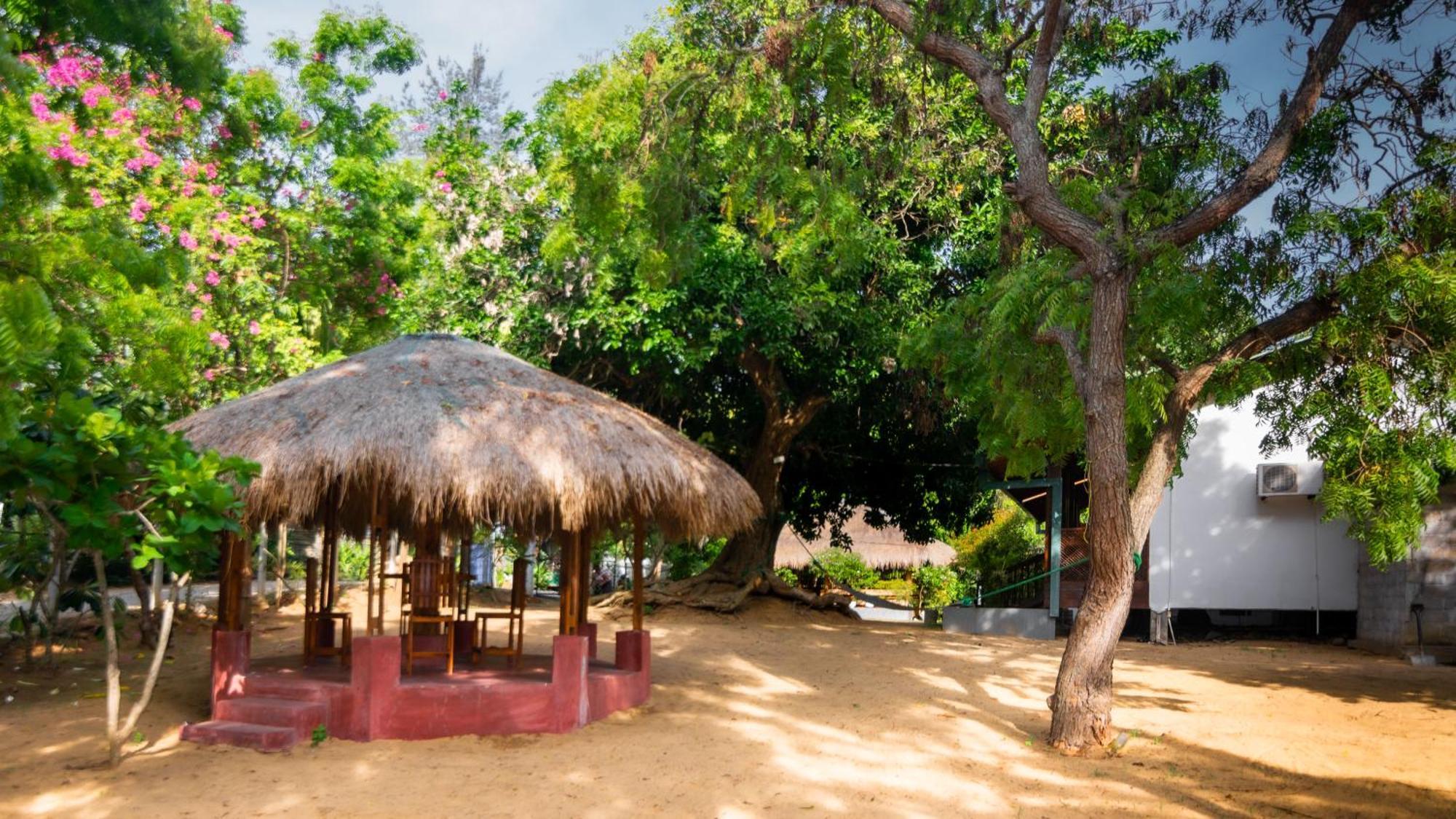Arugambay Coco Bay Arugam Bay Exterior foto